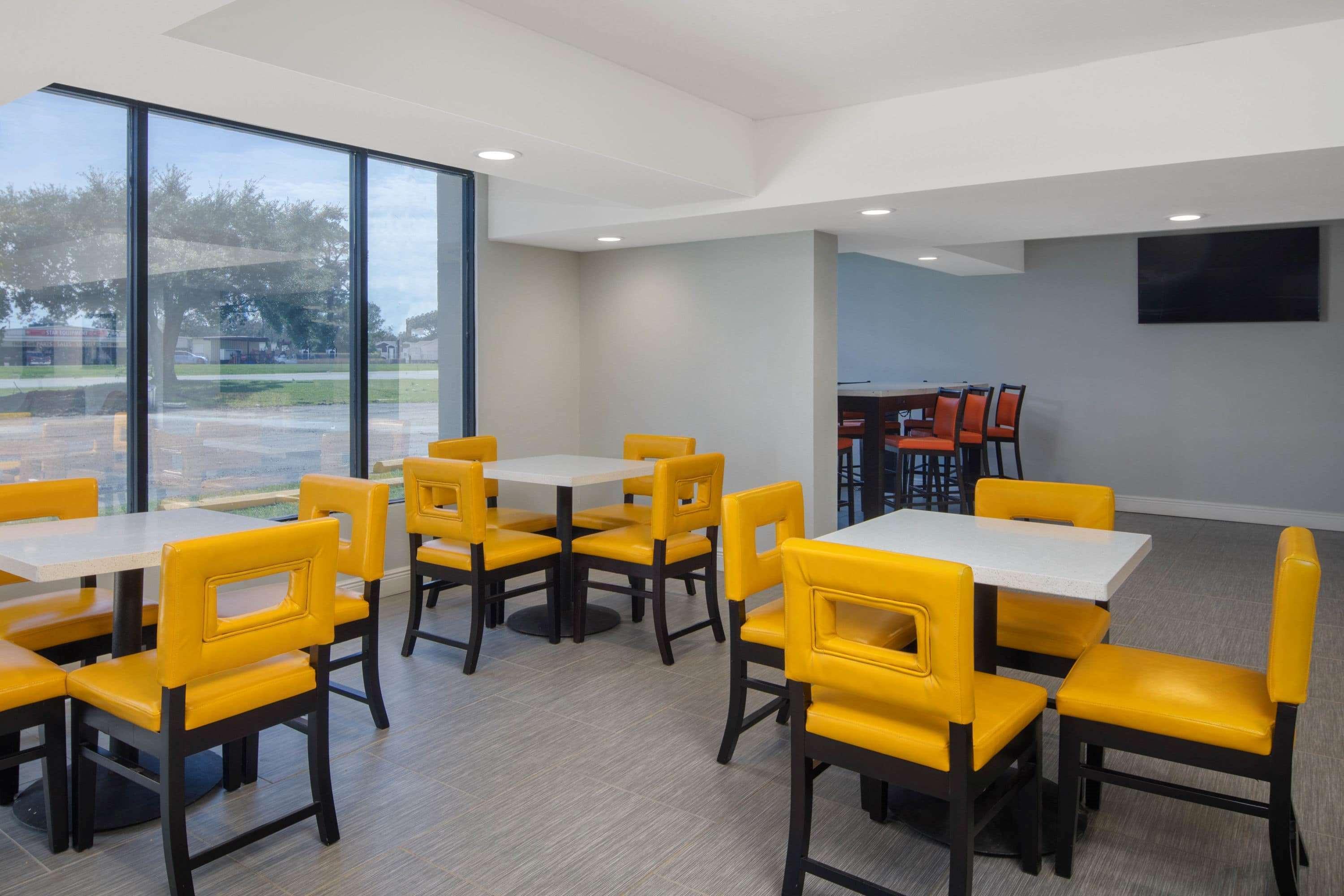 Baymont Inn & Suites By Wyndham Hammond Exterior photo